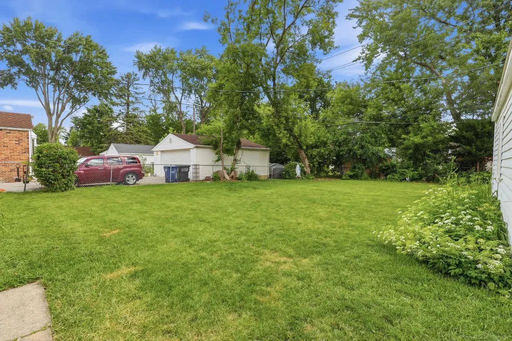 17358 Wakenden Street Redford Charter Township MI 48240