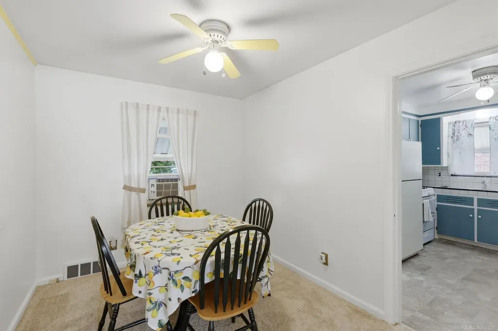 17358 Wakenden Street Redford Charter Township MI 48240