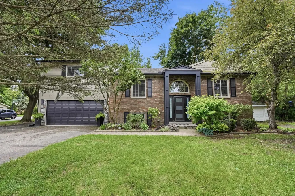 2661 W South Boulevard Troy City MI 48098