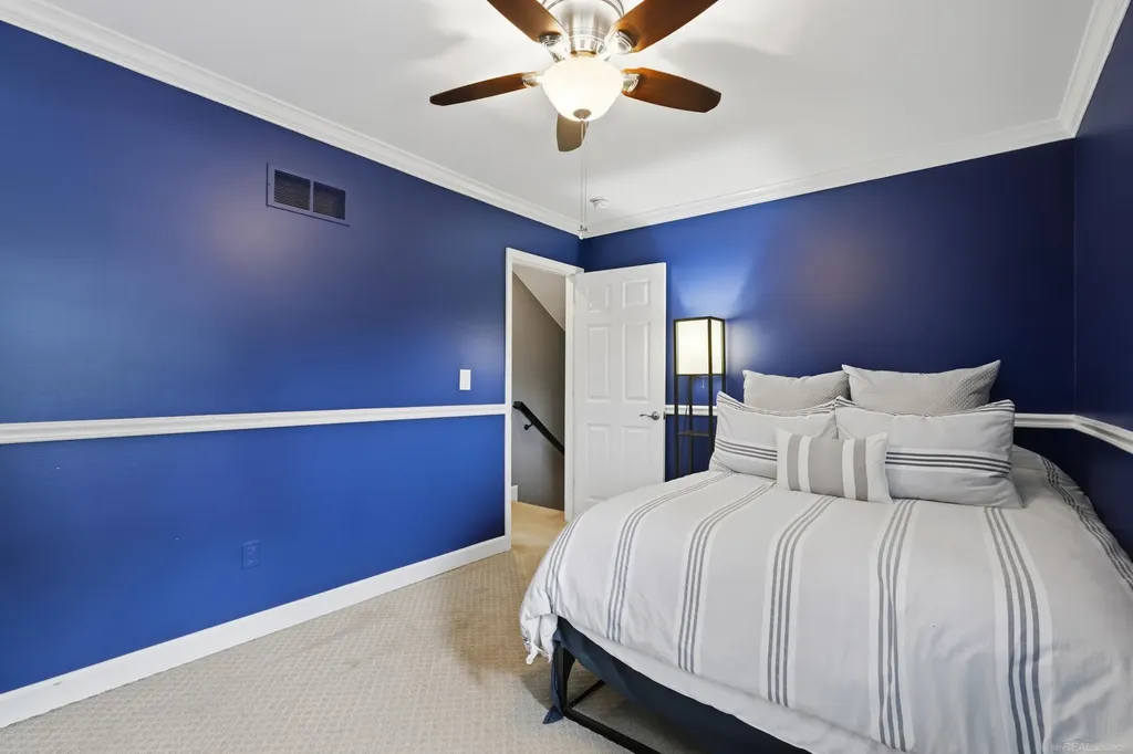 2661 W South Boulevard Troy City MI 48098