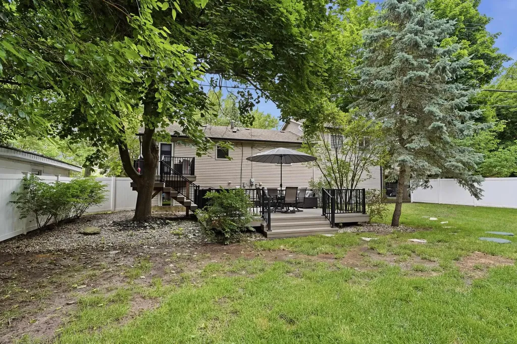 2661 W South Boulevard Troy City MI 48098