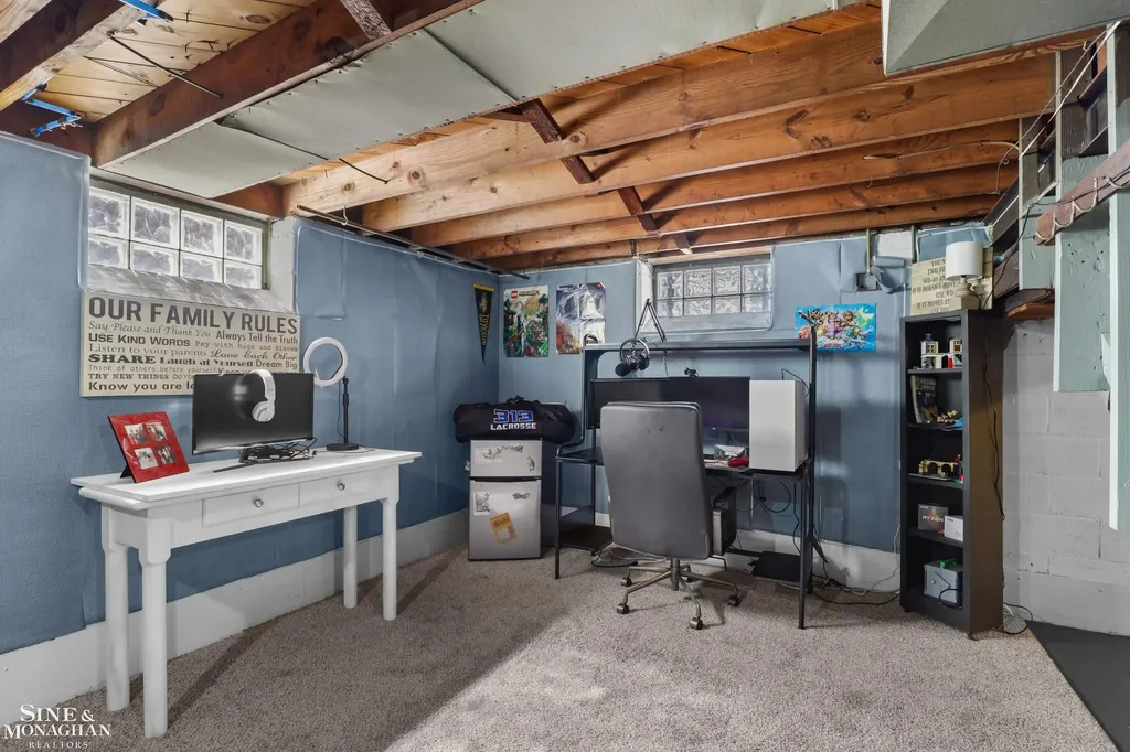 475 Touraine Road Grosse Pointe Farms City MI 48236