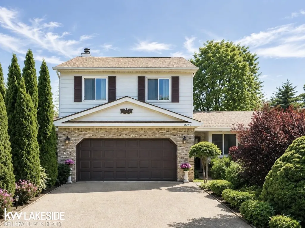 2747 Southlawn Street Ypsilanti Charter Township MI 48197
