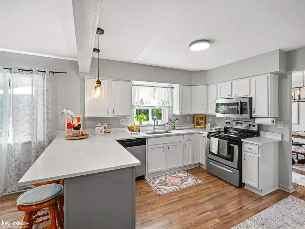 2747 Southlawn Street Ypsilanti Charter Township MI 48197