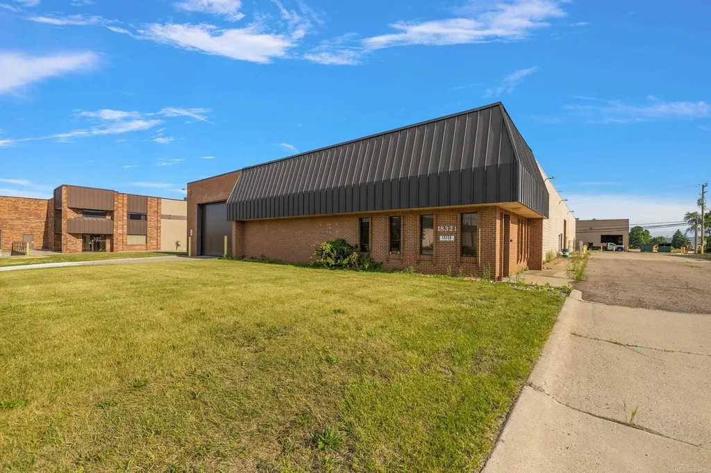 18321 Mike C Court Fraser City MI 48026