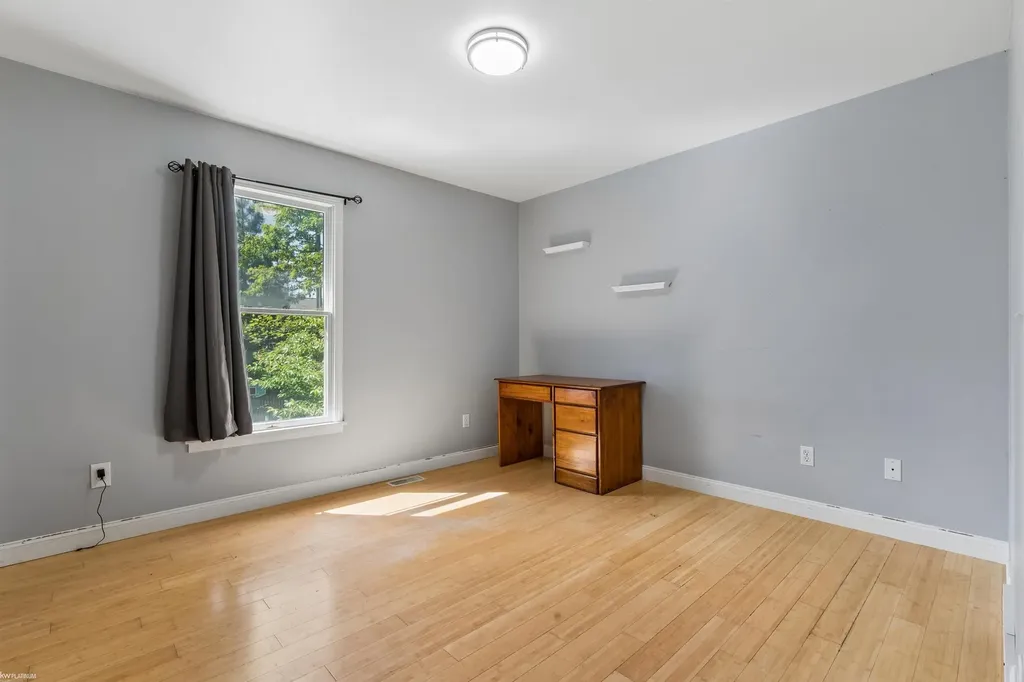 1816 S Woodland Drive Port Huron City MI 48060