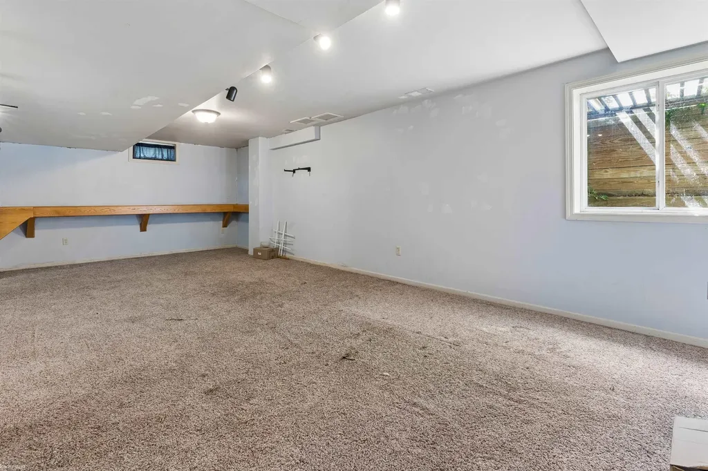 1816 S Woodland Drive Port Huron City MI 48060