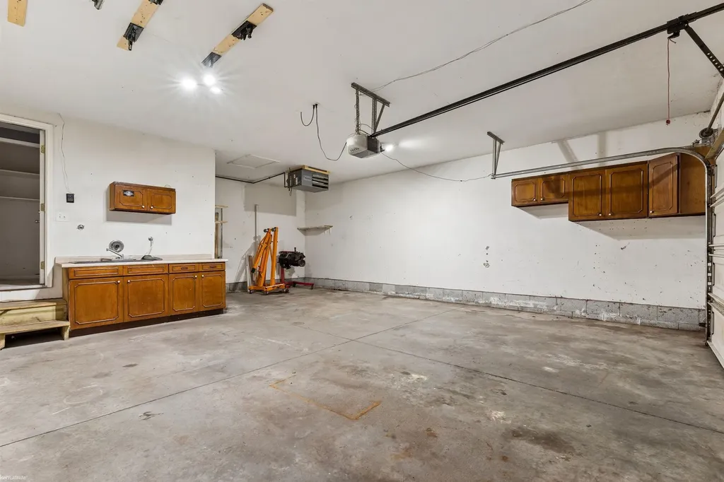 1816 S Woodland Drive Port Huron City MI 48060