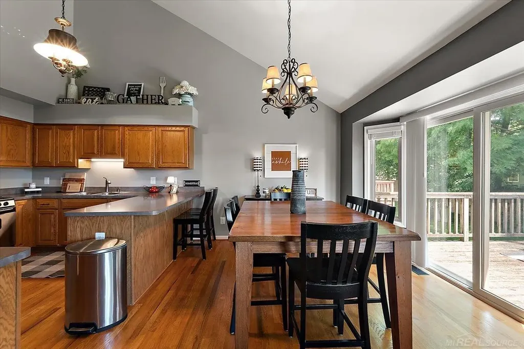 46856 Jewel Drive Macomb Township MI 48044