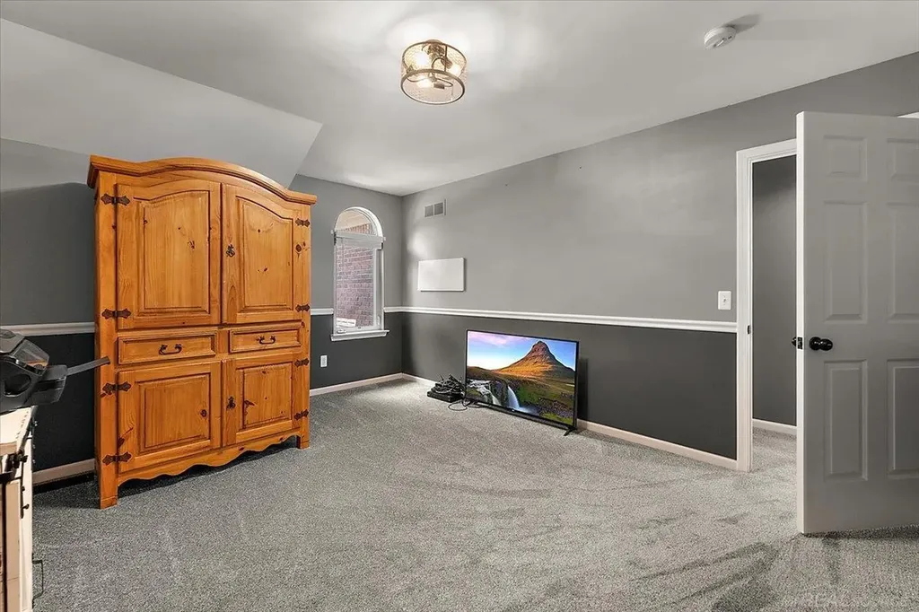46856 Jewel Drive Macomb Township MI 48044