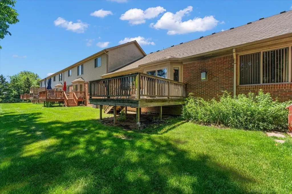 46856 Jewel Drive Macomb Township MI 48044