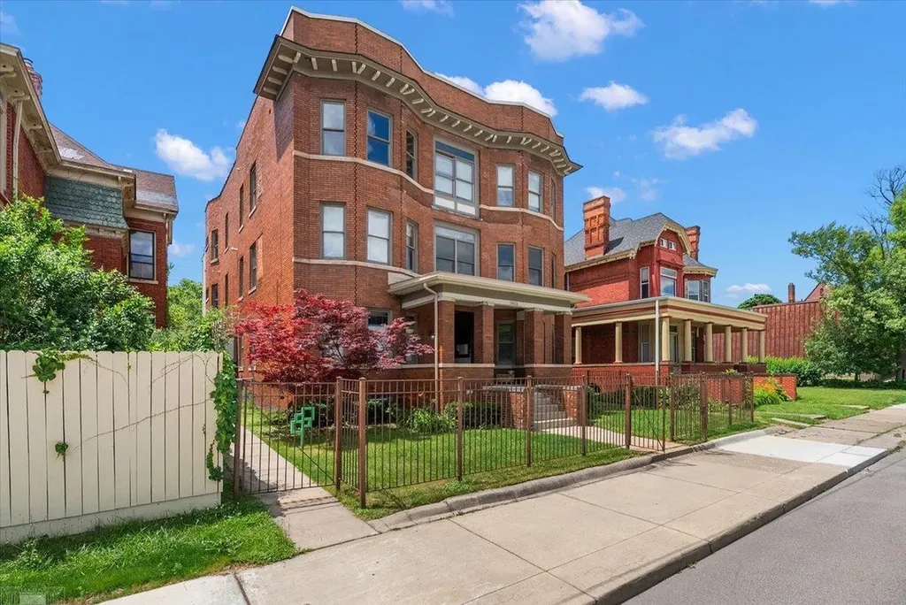 3933 Trumbull Street Detroit City MI 48208