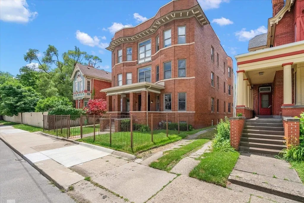 3933 Trumbull Street Detroit City MI 48208