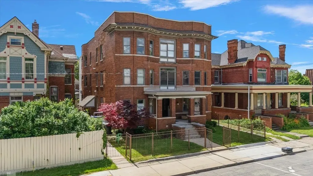 3933 Trumbull Street Detroit City MI 48208