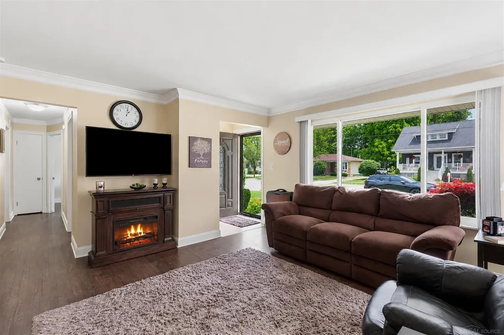 68435 Oak Street Richmond City MI 48062