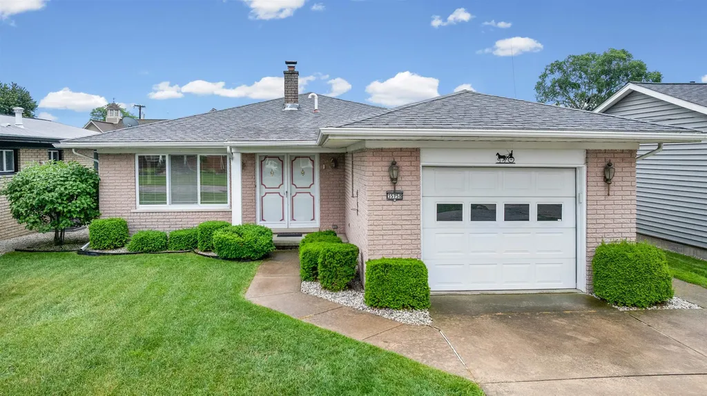 35758 Bal Clair Street New Baltimore City MI 48047