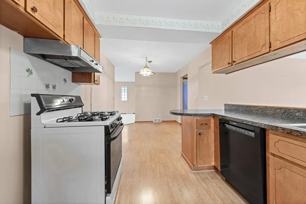 35758 Bal Clair Street New Baltimore City MI 48047