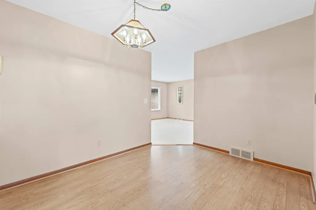 35758 Bal Clair Street New Baltimore City MI 48047