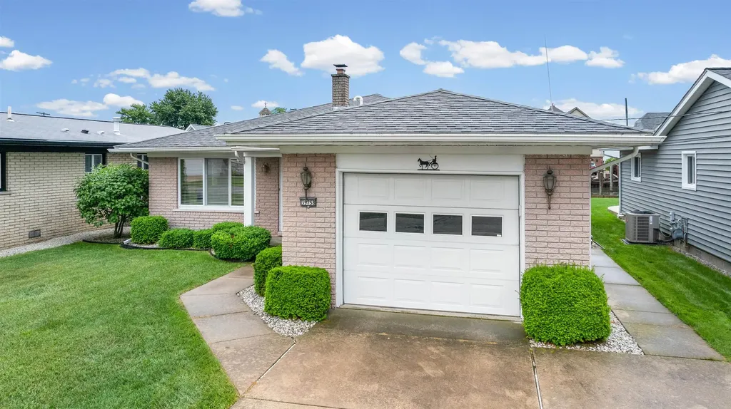 35758 Bal Clair Street New Baltimore City MI 48047