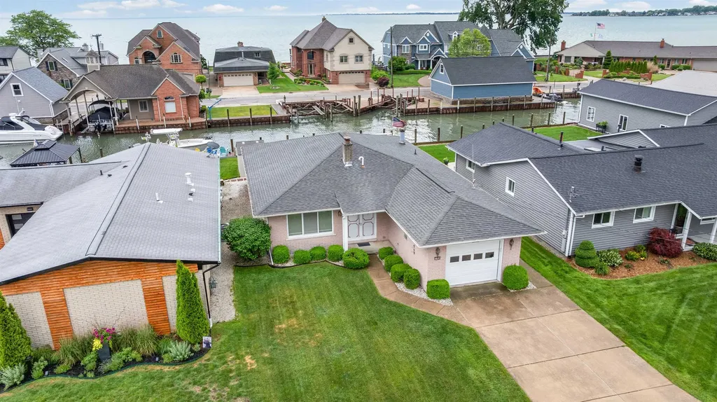 35758 Bal Clair Street New Baltimore City MI 48047