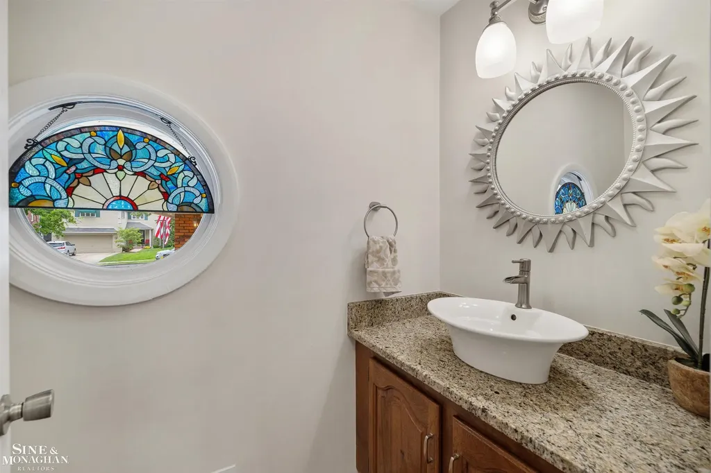 725 Fisher Road Grosse Pointe City MI 48230