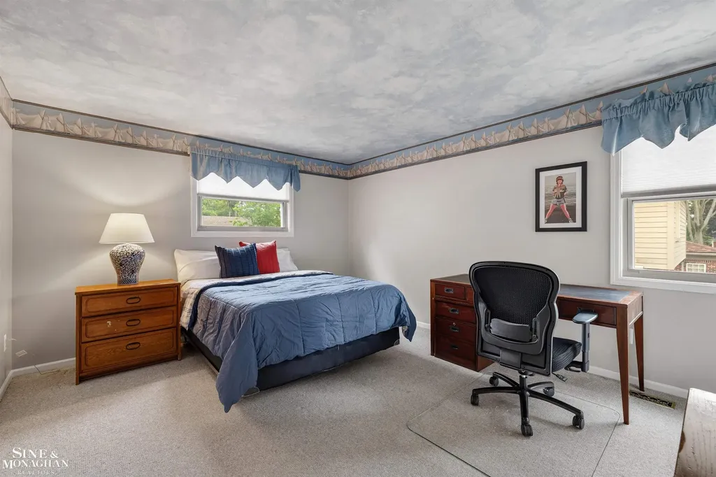 725 Fisher Road Grosse Pointe City MI 48230