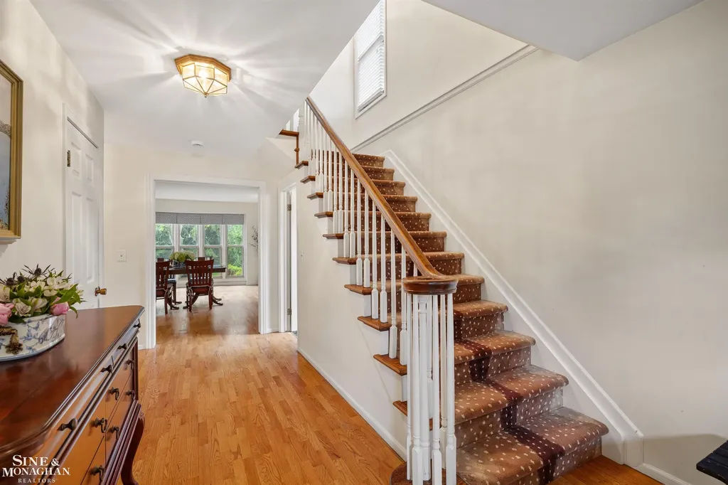 725 Fisher Road Grosse Pointe City MI 48230