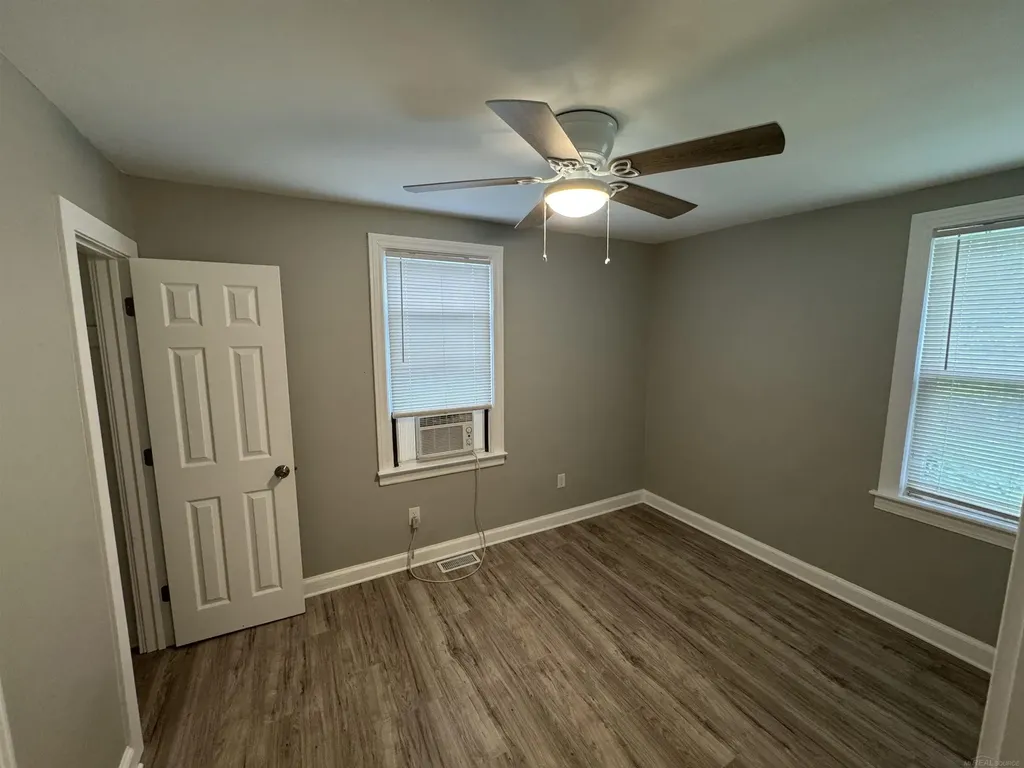 690 E Marshall Street Ferndale City MI 48220