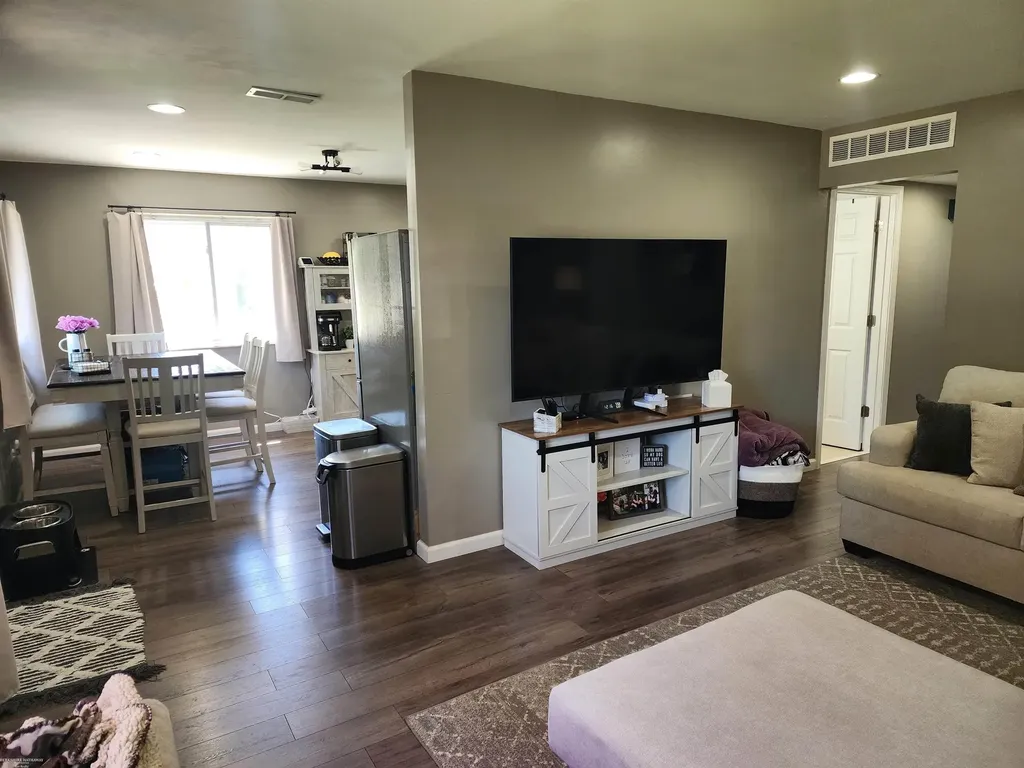 26058 Lamour Street Harrison Charter Township MI 48045