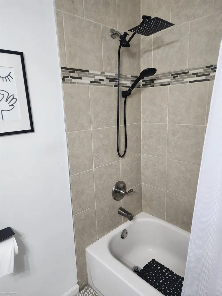 26058 Lamour Street Harrison Charter Township MI 48045