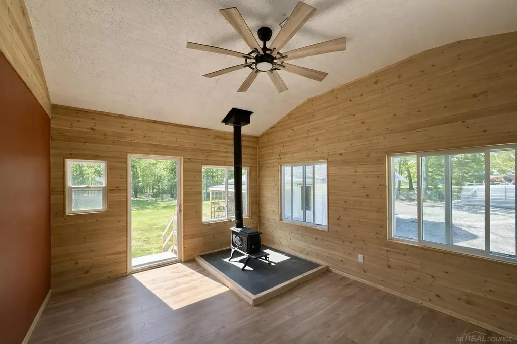 17900 Iroquois Drive Hillman Township MI 49707