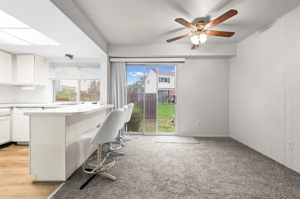 37578 Charter Oa Boulevard Clinton Charter Township MI 48036