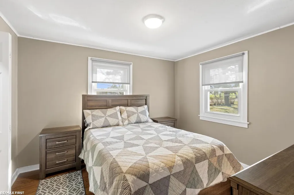 1060 S Kalamazoo Avenue Marshall City MI 49068