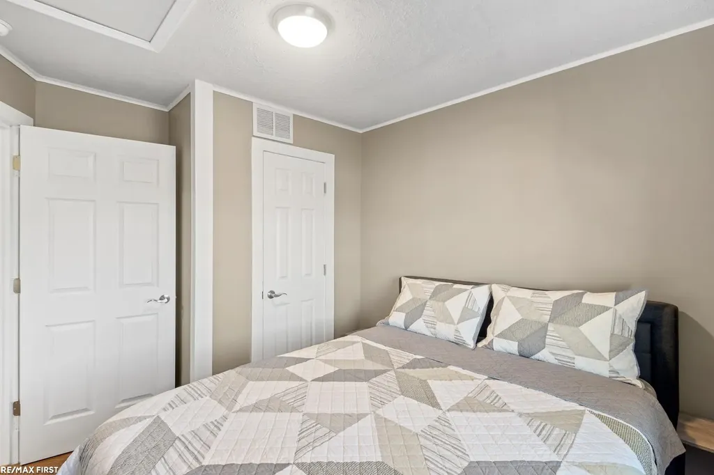 1060 S Kalamazoo Avenue Marshall City MI 49068