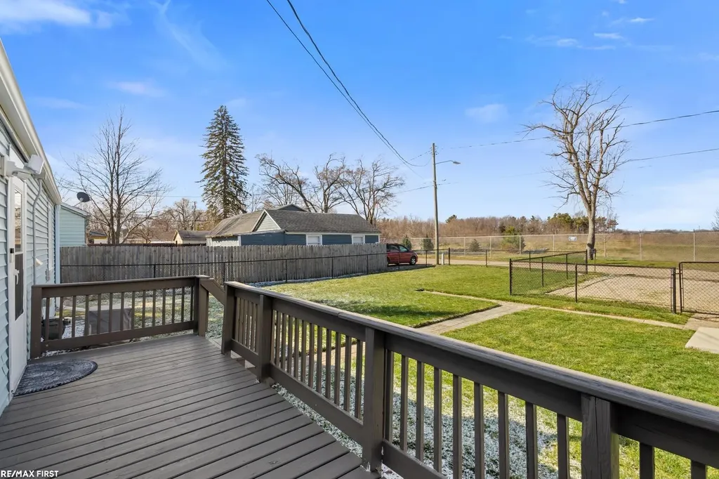 1060 S Kalamazoo Avenue Marshall City MI 49068