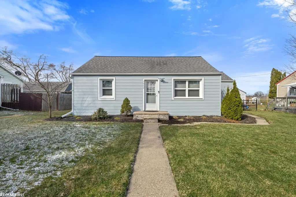 1060 S Kalamazoo Avenue Marshall City MI 49068