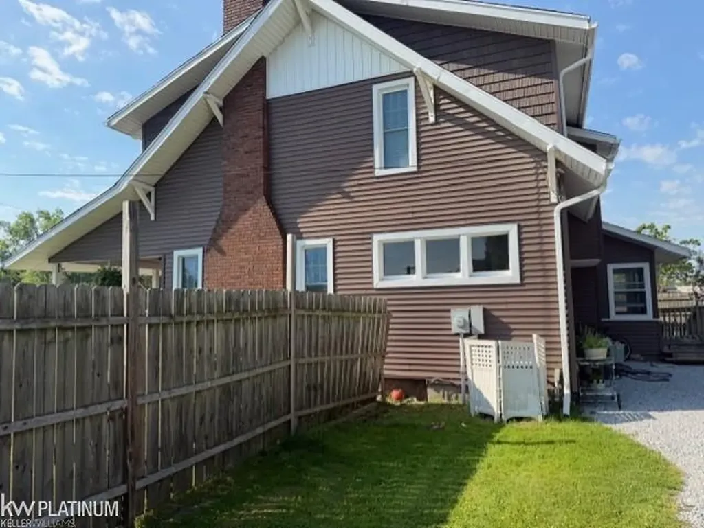 6626 South River Road Marine City City MI 48039