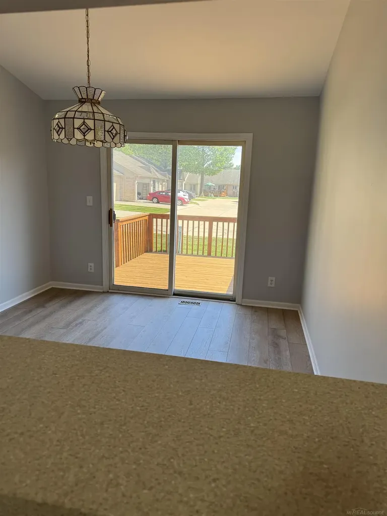 15568 Austin Court Clinton Charter Township MI 48035