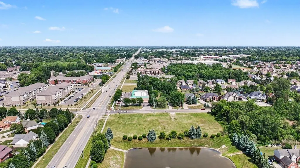 15170 15 Mile Road Sterling Heights City MI 48312