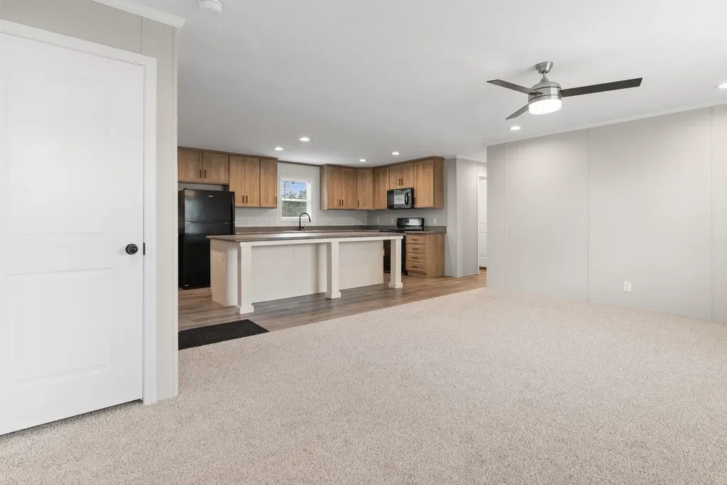 7198 W Mapleview Circle Brown City City MI 48416