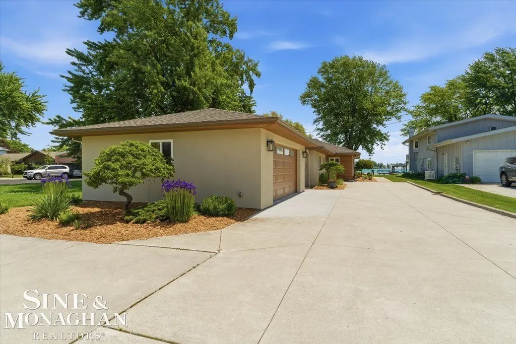 2035 S Parker Street Marine City City MI 48039