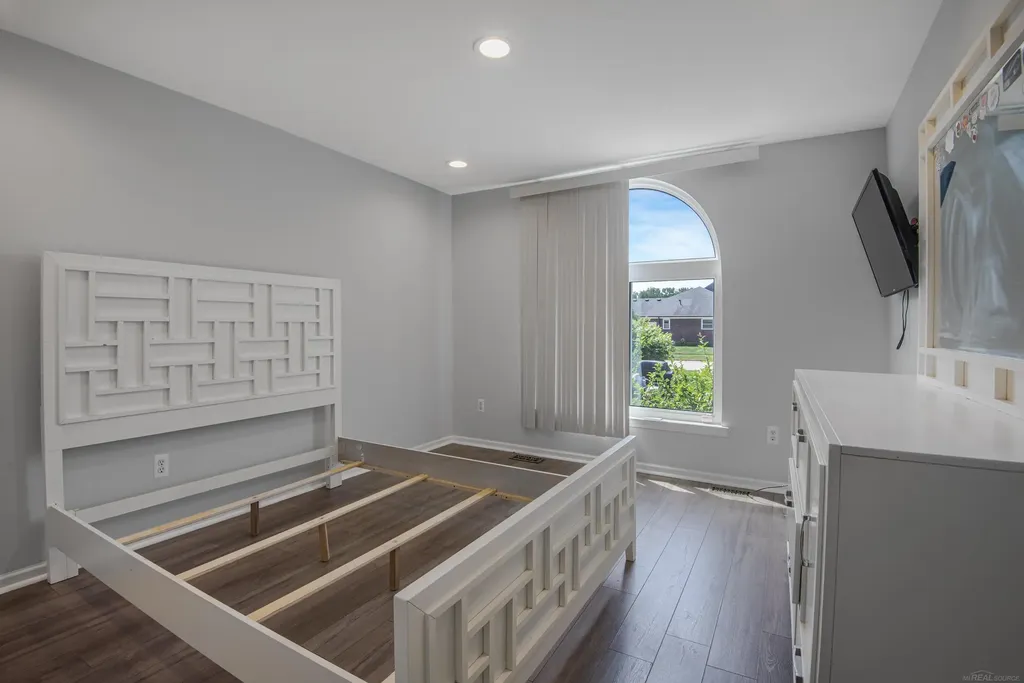 21895 Preserve Court Macomb Township MI 48042