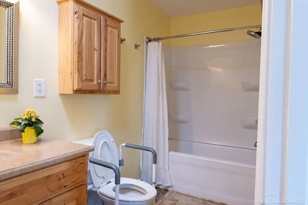 5021 Emery Road Sebewa Township MI 48875