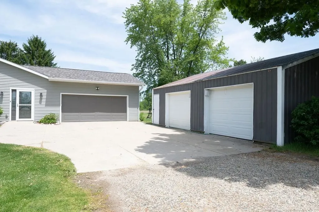 5021 Emery Road Sebewa Township MI 48875