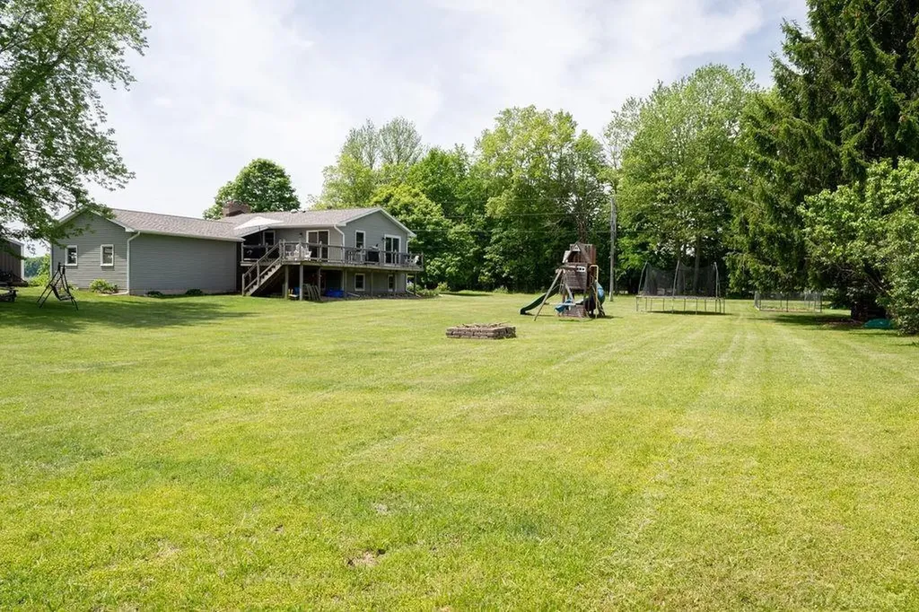 5021 Emery Road Sebewa Township MI 48875