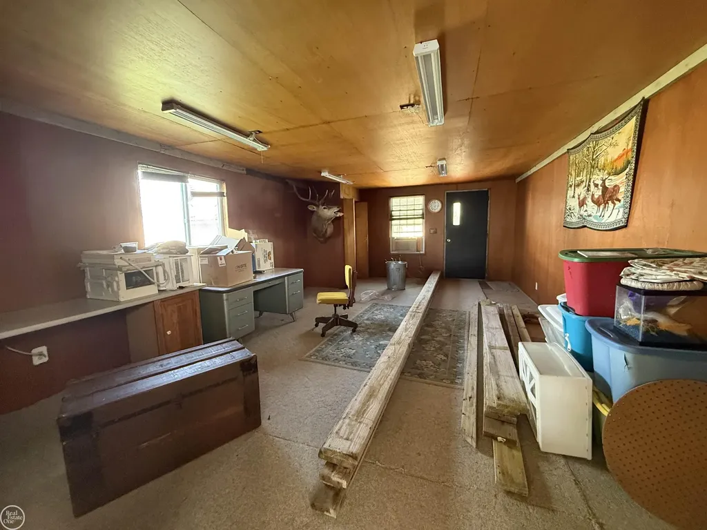 8473 Dixie Highway Ira Township MI 48023