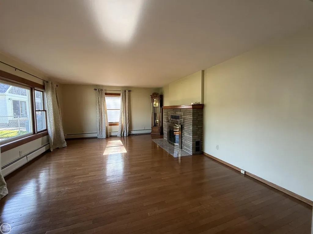 8473 Dixie Highway Ira Township MI 48023