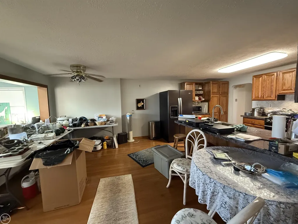 8473 Dixie Highway Ira Township MI 48023