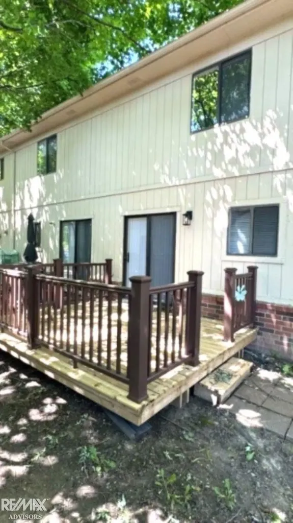40869 Highpointe Drive Clinton Charter Township MI 48038