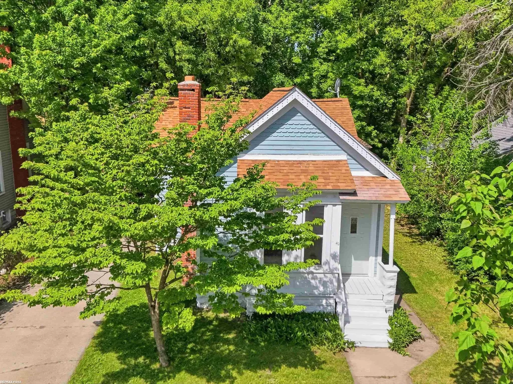 2519 Walnut Street Port Huron City MI 48060